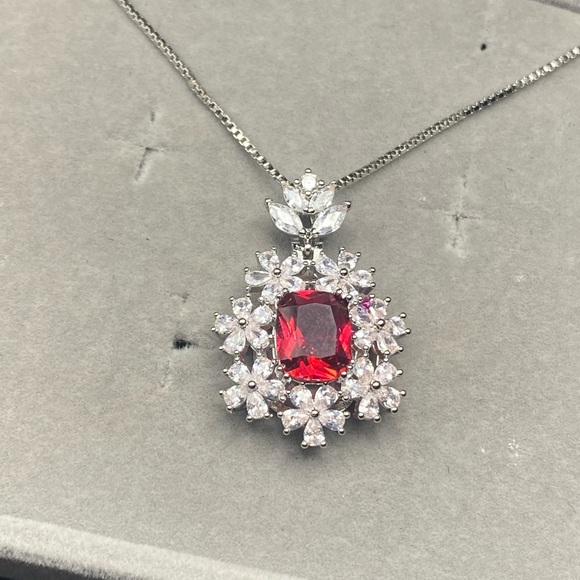 Victorian style Imitation Pigeon Blood Red Ruby Necklace Pendant - Picture 15 of 16